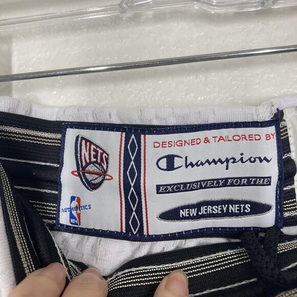 Vintage New Jersey Nets Shorts Mens 46 White Mesh NBA Basketball Champion 90s - Picture 14 of 16